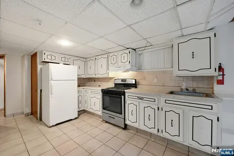 225 Palmer Street Elizabeth NJ 07202