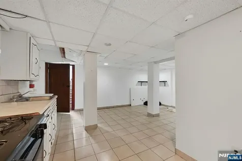 225 Palmer Street Elizabeth NJ 07202