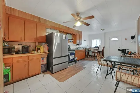 225 Palmer Street Elizabeth NJ 07202