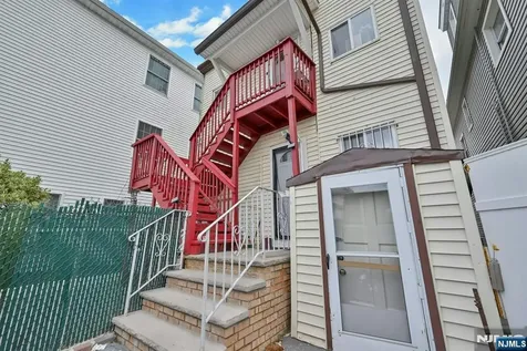 225 Palmer Street Elizabeth NJ 07202
