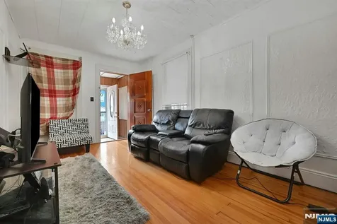 225 Palmer Street Elizabeth NJ 07202