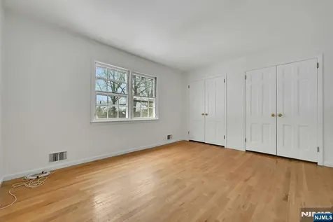 229 Allison Court Englewood NJ 07631
