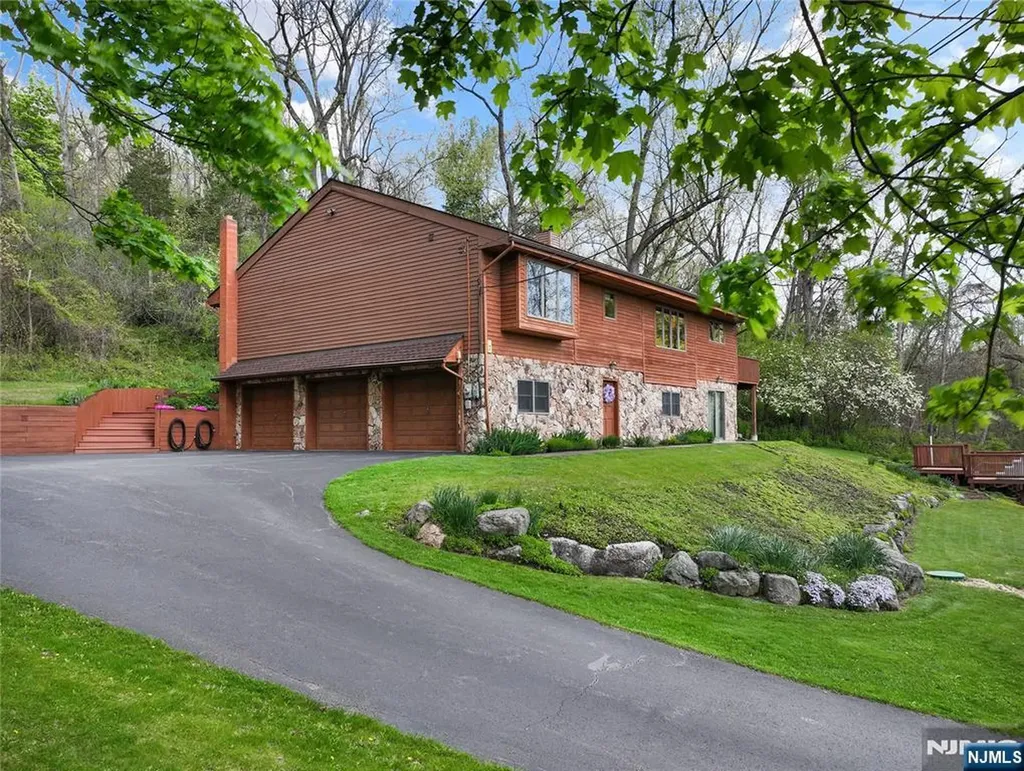 7 Sheba Drive Sussex NJ 07461