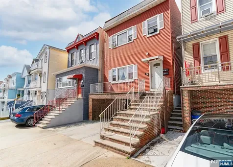 161 Seaview Avenue Jersey City NJ 07305