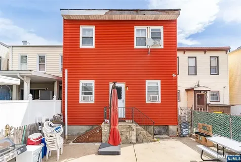 161 Seaview Avenue Jersey City NJ 07305