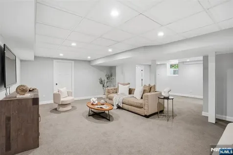 219 W Saddle River Road Saddle River NJ 07458