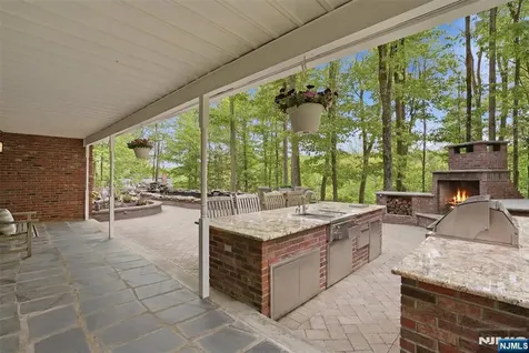219 W Saddle River Road Saddle River NJ 07458