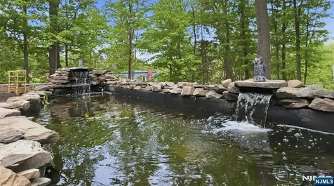 219 W Saddle River Road Saddle River NJ 07458