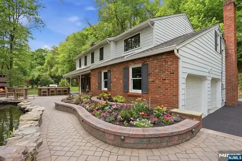 219 W Saddle River Road Saddle River NJ 07458