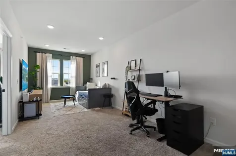 9 Arnold Drive Wood Ridge NJ 07075