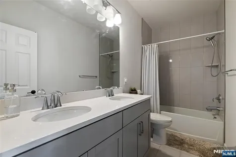9 Arnold Drive Wood Ridge NJ 07075