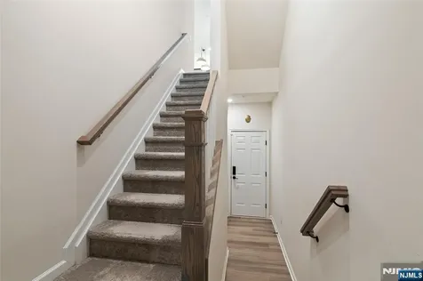9 Arnold Drive Wood Ridge NJ 07075