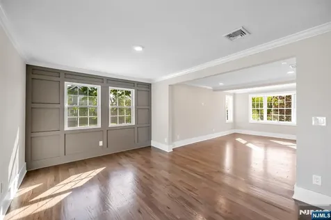 456 Collins Avenue Hasbrouck Heights NJ 07604