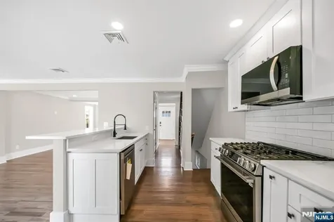 456 Collins Avenue Hasbrouck Heights NJ 07604