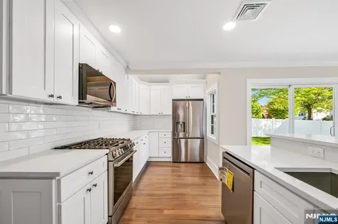456 Collins Avenue Hasbrouck Heights NJ 07604