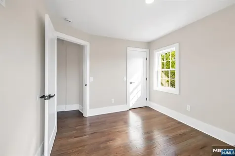 456 Collins Avenue Hasbrouck Heights NJ 07604