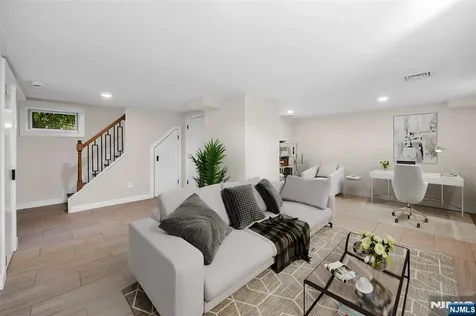456 Collins Avenue Hasbrouck Heights NJ 07604