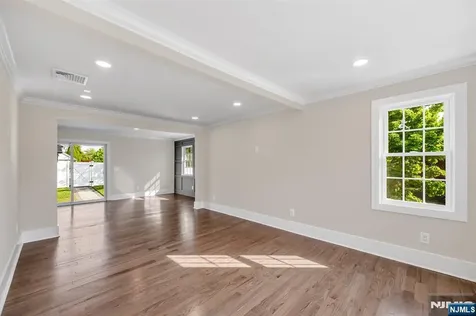456 Collins Avenue Hasbrouck Heights NJ 07604