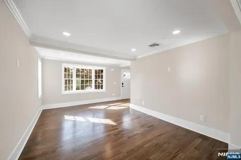456 Collins Avenue Hasbrouck Heights NJ 07604