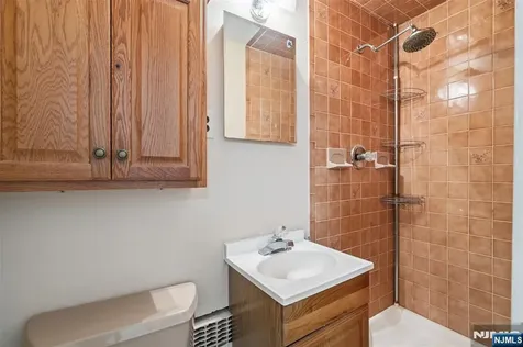 48 Burns Avenue Lodi NJ 07644