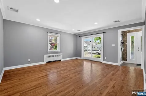 48 Burns Avenue Lodi NJ 07644