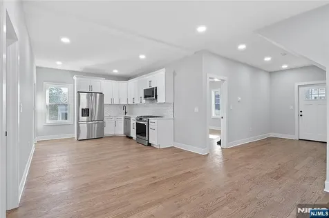 16 Old Short Hills Road Millburn NJ 07041