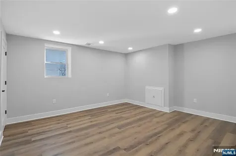 16 Old Short Hills Road Millburn NJ 07041