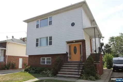 34 North Street Elmwood Park NJ 07407
