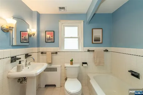 384 Essex Avenue Bloomfield NJ 07003