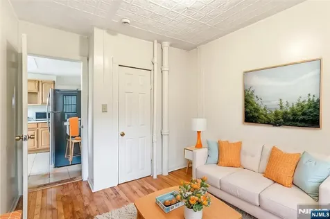 11 Sunset Avenue Newark NJ 07106
