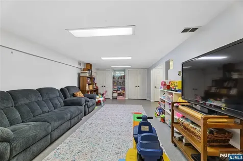 604 Rutland Avenue Teaneck NJ 07666