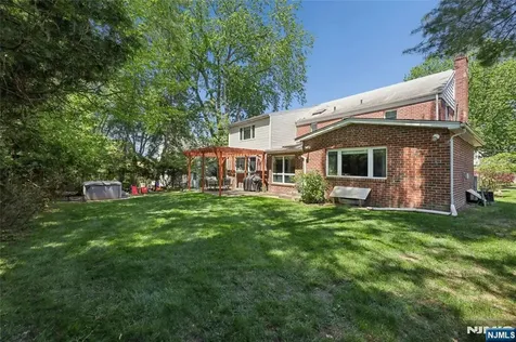 604 Rutland Avenue Teaneck NJ 07666