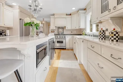 4 Michele Court Wayne NJ 07470