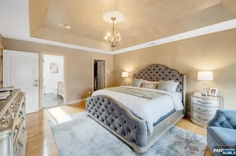 4 Michele Court Wayne NJ 07470