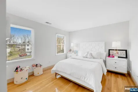 4 Michele Court Wayne NJ 07470