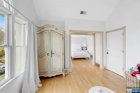 4 Michele Court Wayne NJ 07470