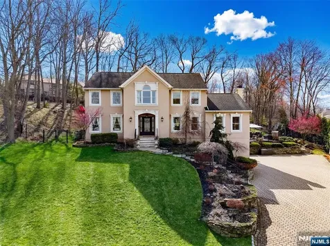 4 Michele Court Wayne NJ 07470