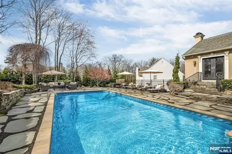 4 Michele Court Wayne NJ 07470