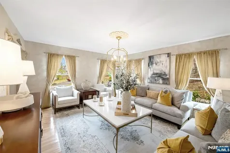 4 Michele Court Wayne NJ 07470
