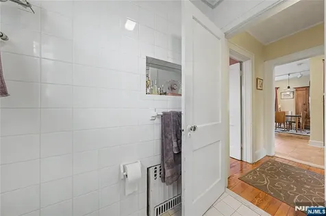 287 Madison Avenue New Milford NJ 07646