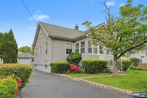 287 Madison Avenue New Milford NJ 07646