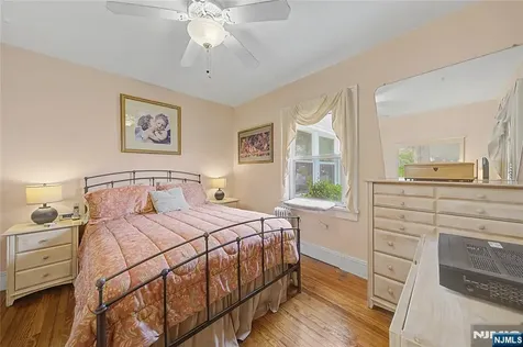 287 Madison Avenue New Milford NJ 07646