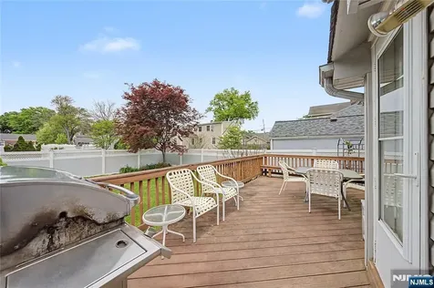 287 Madison Avenue New Milford NJ 07646