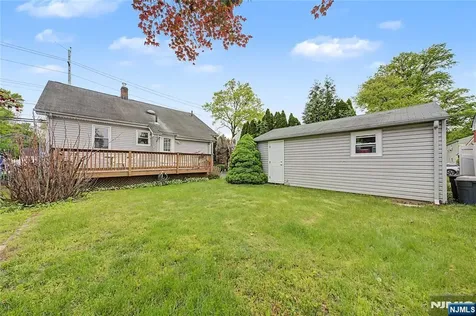 287 Madison Avenue New Milford NJ 07646
