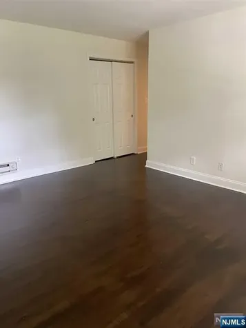280-320 Oak Street Ridgewood NJ 07450