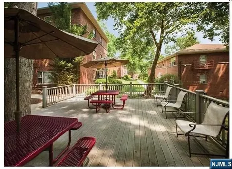 280-320 Oak Street Ridgewood NJ 07450