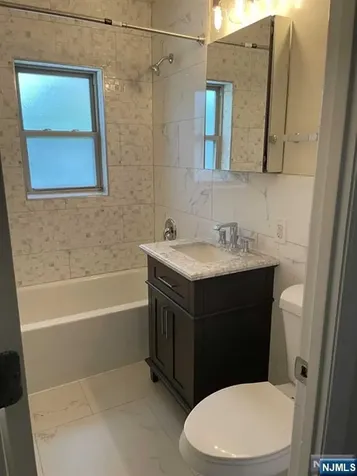 280-320 Oak Street Ridgewood NJ 07450
