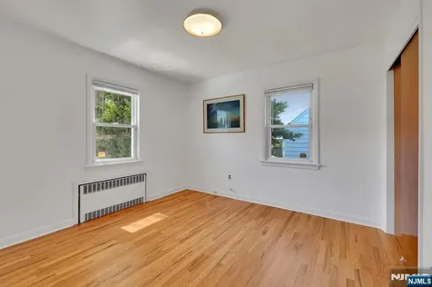 287 Jackson Avenue Rutherford NJ 07070