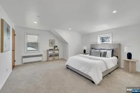 287 Jackson Avenue Rutherford NJ 07070