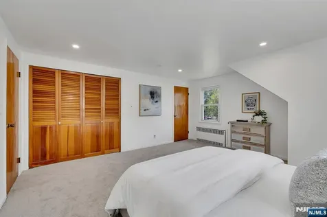 287 Jackson Avenue Rutherford NJ 07070